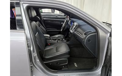 Chrysler 300c 3.6 - автомобили, коли, обяви за нови и употребявани 10