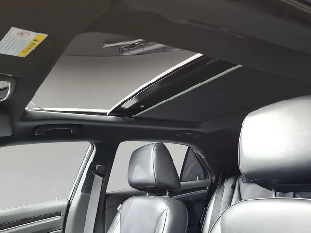 Chrysler 300c 3.6 - автомобили, коли, обяви за нови и употребявани 16