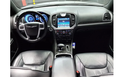 Chrysler 300c 3.6 - автомобили, коли, обяви за нови и употребявани 6