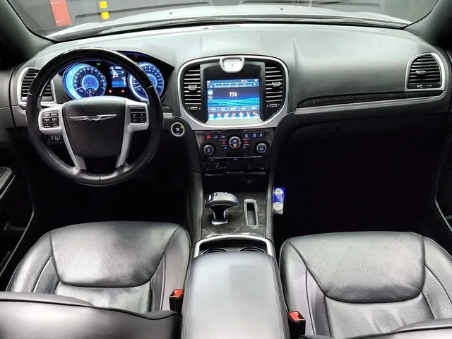 Chrysler 300c 3.6 - автомобили, коли, обяви за нови и употребявани 6