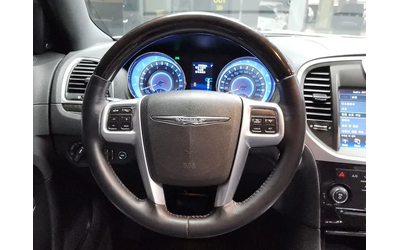 Chrysler 300c 3.6 - автомобили, коли, обяви за нови и употребявани 12