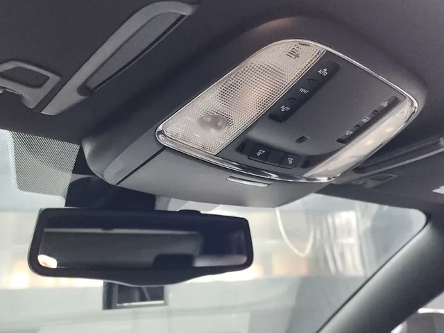 Chrysler 300c 3.6 - автомобили, коли, обяви за нови и употребявани 16