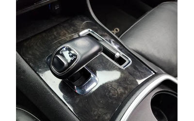 Chrysler 300c 3.6 - автомобили, коли, обяви за нови и употребявани 8