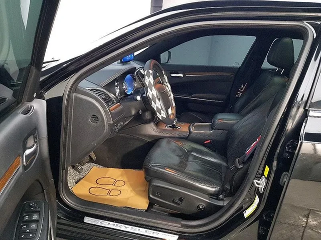 Chrysler 300c 3.6 Prestige - автомобили, коли, обяви за нови и употребявани 7