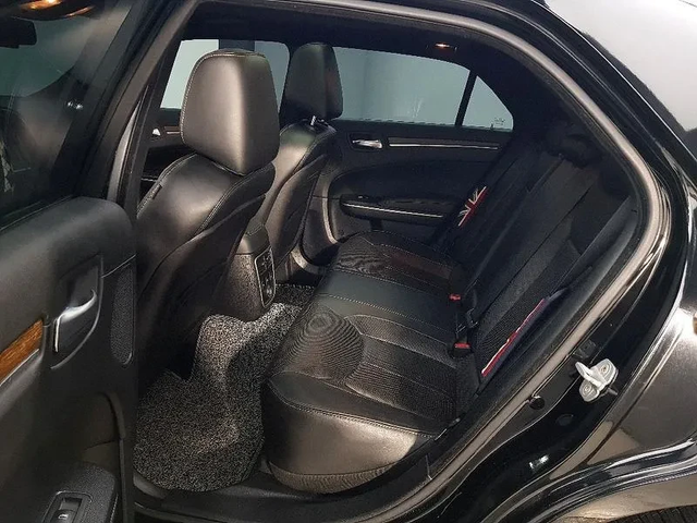 Chrysler 300c 3.6 Prestige - автомобили, коли, обяви за нови и употребявани 8