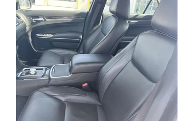 Chrysler 300 Touring-L All-Wheel Drive* * - автомобили, коли, обяви за нови и употребявани 10