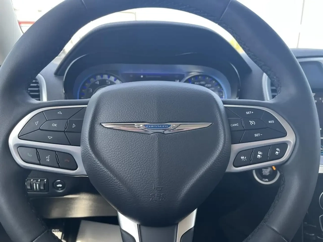 Chrysler 300 Touring-L All-Wheel Drive* * - автомобили, коли, обяви за нови и употребявани 16