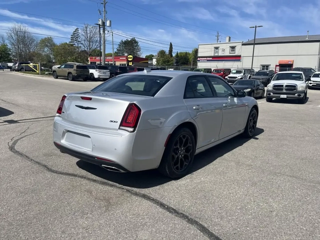 Chrysler 300 Touring-L All-Wheel Drive* * - автомобили, коли, обяви за нови и употребявани 5