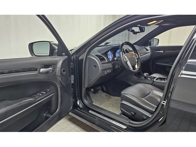 Chrysler 300c 3.6 V6/ОБДУХВАНЕ/ЩОРА/ 64 934 km! - автомобили, коли, обяви за нови и употребявани 8