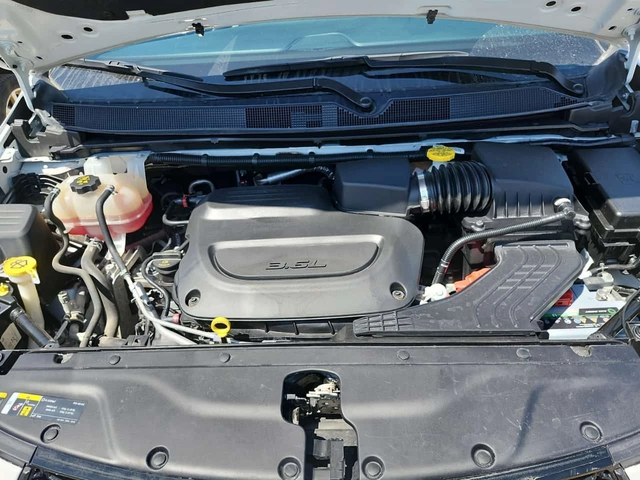 Chrysler Pacifica Touring L| ACC| PANO| ПОДГРЕВИ| 2 КЛЮЧА| CARFAX - автомобили, коли, обяви за нови и употребявани 14