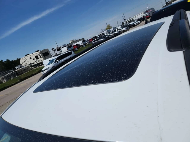Chrysler Pacifica Touring L| ACC| PANO| ПОДГРЕВИ| 2 КЛЮЧА| CARFAX - автомобили, коли, обяви за нови и употребявани 4