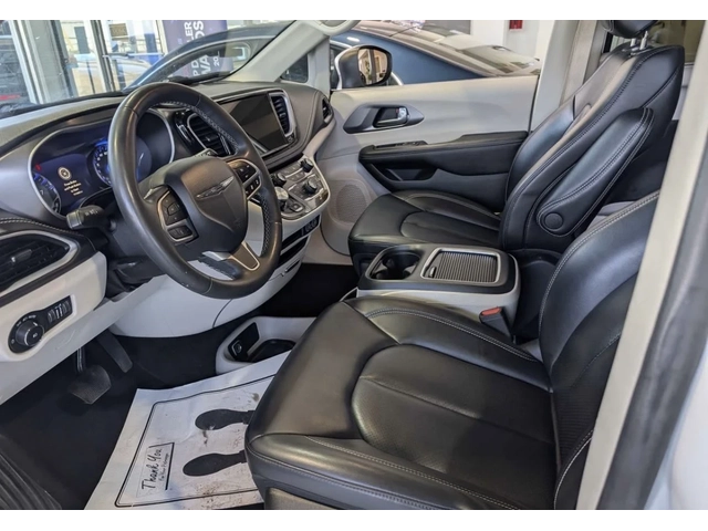 Chrysler Pacifica TOURING L * ПОДГРЕВ * КАМЕРА * CARFAX * - автомобили, коли, обяви за нови и употребявани 5