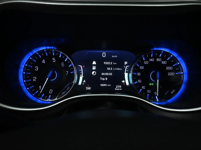 Chrysler Pacifica (crossover) Pacifica - автомобили, коли, обяви за нови и употребявани 11