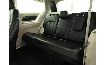 Chrysler Pacifica (crossover) Pacifica - автомобили, коли, обяви за нови и употребявани 15