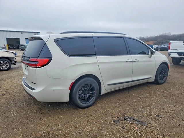 Chrysler Pacifica LIMITED* ЛИЗИНГ* ПЛЪГ ИН - автомобили, коли, обяви за нови и употребявани 2