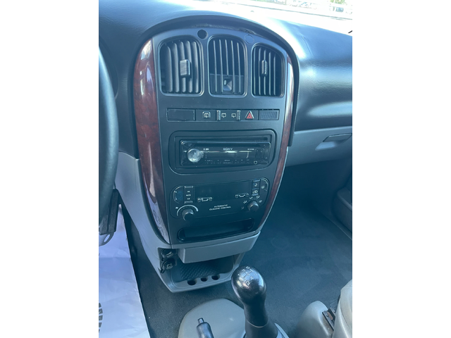 Chrysler Voyager 2.5TDI-140-FEIS-ITALIA - автомобили, коли, обяви за нови и употребявани 15