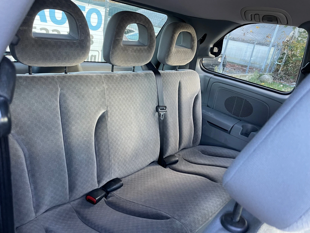 Chrysler Voyager 2.5TDI-140-FEIS-ITALIA - автомобили, коли, обяви за нови и употребявани 9