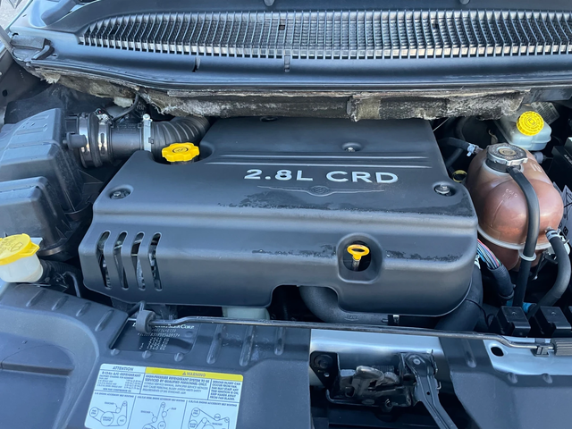 Chrysler Voyager 2.8GRDI-AVTOMAT-6+ 1-ITALIA - автомобили, коли, обяви за нови и употребявани 15