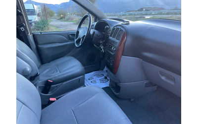 chrysler-voyager - 4