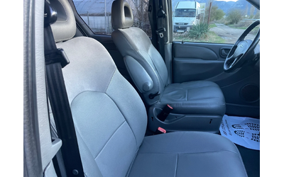 chrysler-voyager - 5