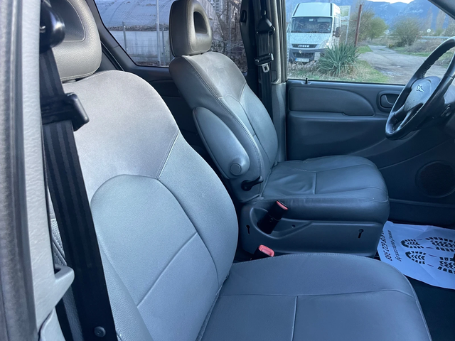 Chrysler Voyager 2.8GRDI-AVTOMAT-6+ 1-ITALIA - автомобили, коли, обяви за нови и употребявани 5