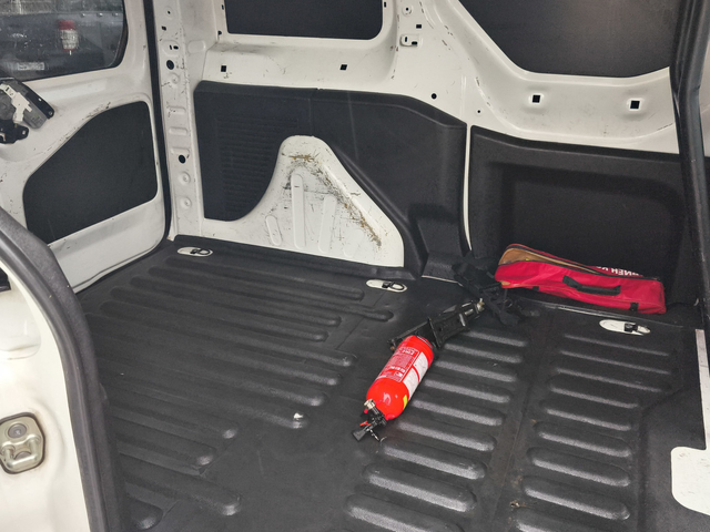 Citroen Berlingo 1.6HDi 75 BVM5 E6 - автомобили, коли, обяви за нови и употребявани 11