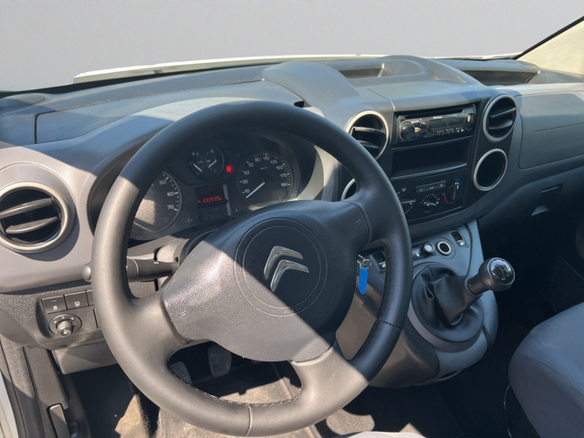 Citroen Berlingo - автомобили, коли, обяви за нови и употребявани 12