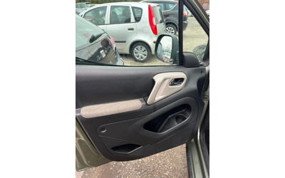 Citroen Berlingo 1.6 HDI-X TR - автомобили, коли, обяви за нови и употребявани 10