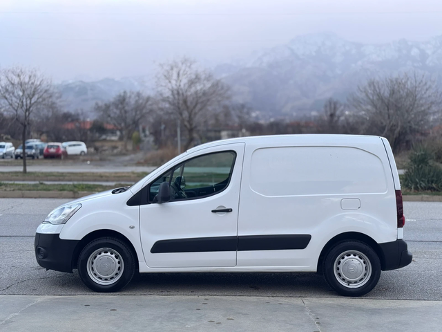 Citroen Berlingo 1.6HDI 75кс * ПЕРФЕКТЕН* - автомобили, коли, обяви за нови и употребявани 1