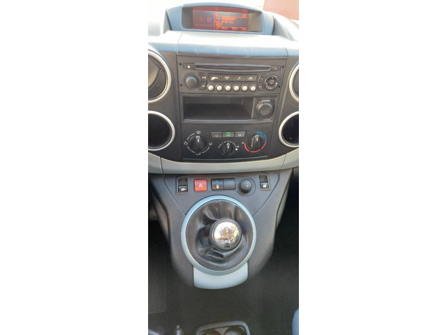 Citroen Berlingo 1.6  HDI клима - автомобили, коли, обяви за нови и употребявани 11