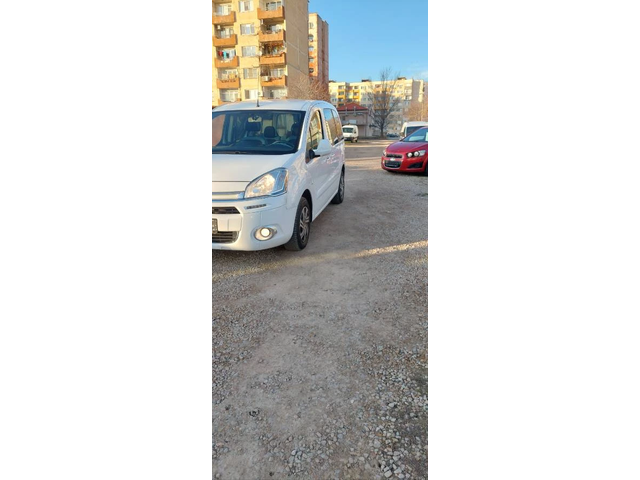 Citroen Berlingo 1.6  HDI клима - автомобили, коли, обяви за нови и употребявани 1