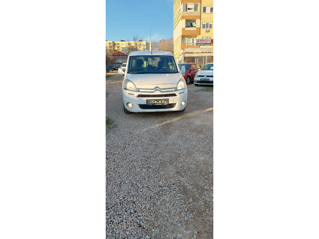 Citroen Berlingo 1.6  HDI клима - автомобили, коли, обяви за нови и употребявани 3