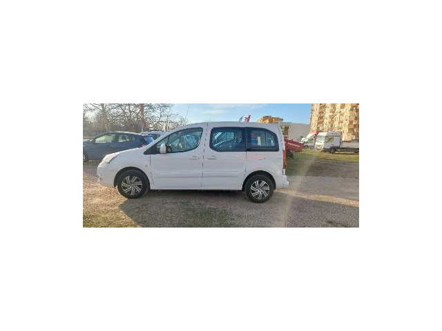 Citroen Berlingo 1.6  HDI клима - автомобили, коли, обяви за нови и употребявани 4