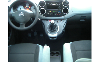 Citroen Berlingo 1.6HDI Multispace EURO 5A - автомобили, коли, обяви за нови и употребявани 9