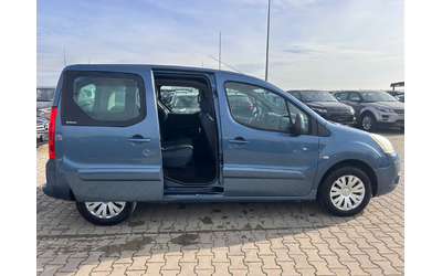 Citroen Berlingo 1.6HDI 4+ 1 EURO 5 - автомобили, коли, обяви за нови и употребявани 11