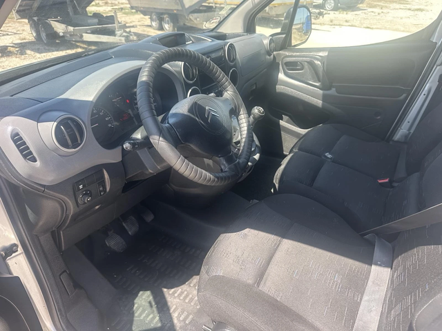 Citroen Berlingo - автомобили, коли, обяви за нови и употребявани 10