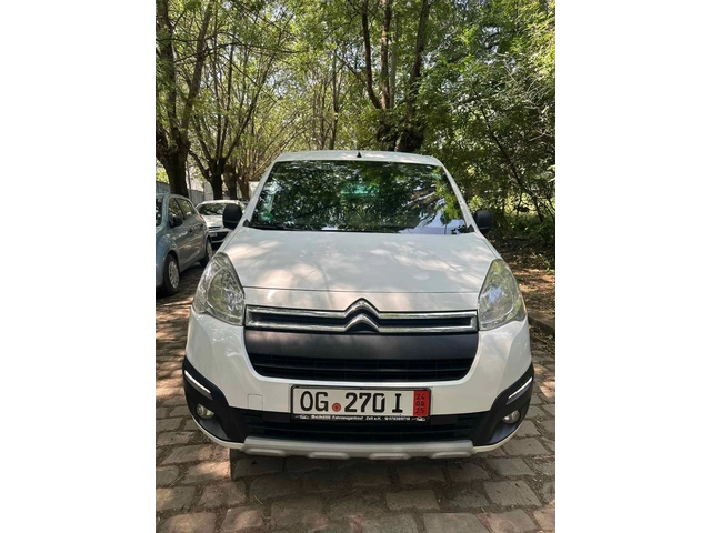 Citroen Berlingo CDi - автомобили, коли, обяви за нови и употребявани 1