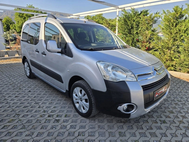 Citroen Berlingo 1.6i-120кс= КЛИМАТИК= XTR= EURO 5A - автомобили, коли, обяви за нови и употребявани 1