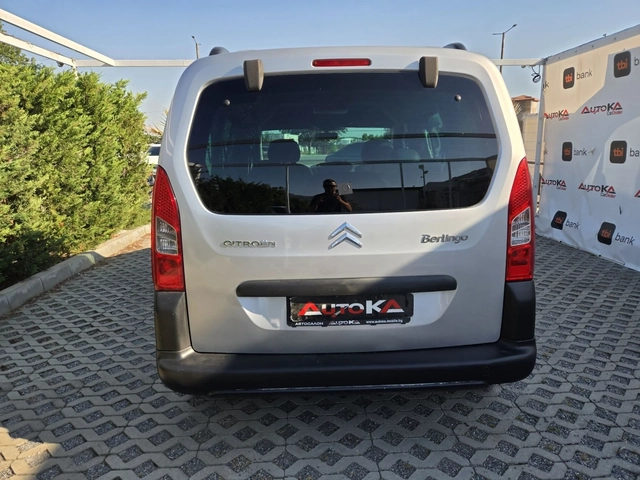 Citroen Berlingo 1.6i-120кс= КЛИМАТИК= XTR= EURO 5A - автомобили, коли, обяви за нови и употребявани 3