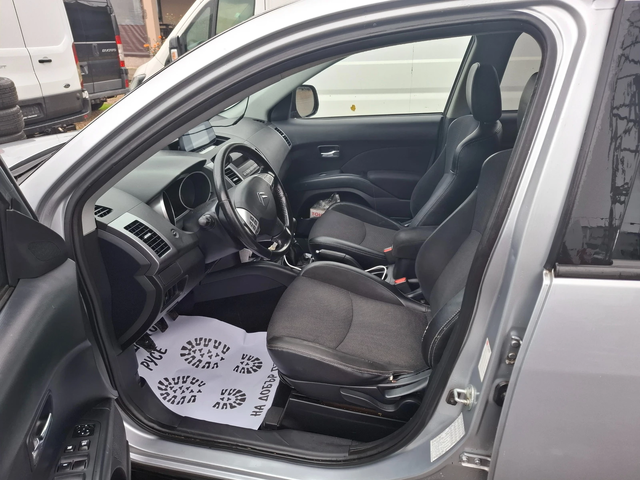 Citroen C-Crosser 2.2 Камера - автомобили, коли, обяви за нови и употребявани 5