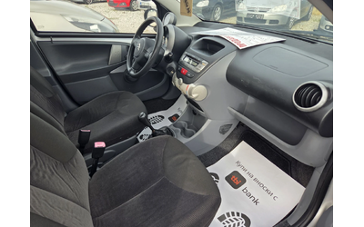 Citroen C1 1.0* klima* - автомобили, коли, обяви за нови и употребявани 10
