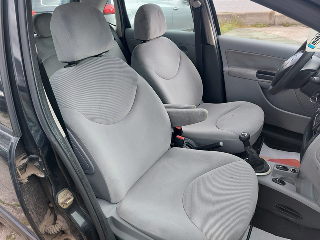 Citroen C3 1.1i* CLIMATIC* - автомобили, коли, обяви за нови и употребявани 10