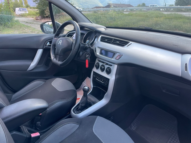 Citroen C3 1.1i-GAS-PANORAMA-ITALIA - автомобили, коли, обяви за нови и употребявани 4