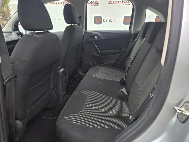 Citroen C3 1.2i-82кс= 141.000км= КЛИМАТРОНИК= АВТИПИЛОТ - автомобили, коли, обяви за нови и употребявани 8