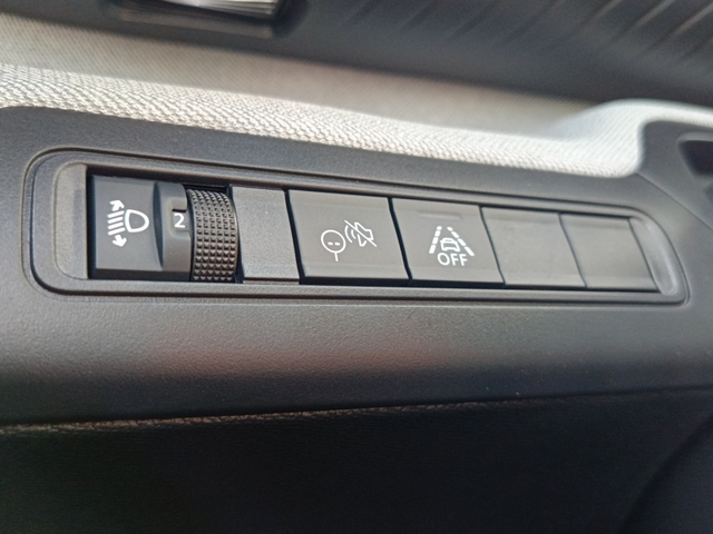Citroen C3 AIRCROSS Plus - автомобили, коли, обяви за нови и употребявани 8