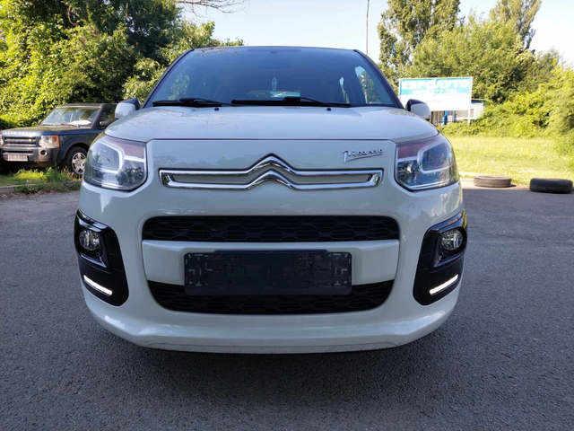 Citroen C3 Picasso 1, 6d LED - автомобили, коли, обяви за нови и употребявани 1