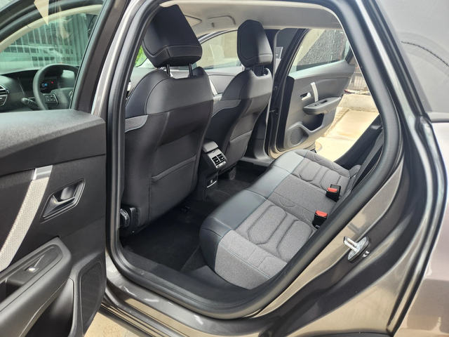 Citroen C4 NEW CAR 2024г ГАРАНЦИЯ PureTech-EAT8-ГЕРМАНИЯ - автомобили, коли, обяви за нови и употребявани 13