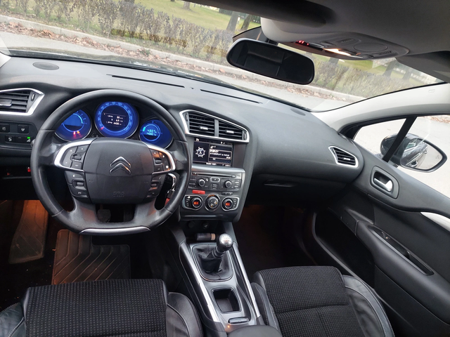 Citroen C4 1, 6HDI  NAVI - автомобили, коли, обяви за нови и употребявани 5