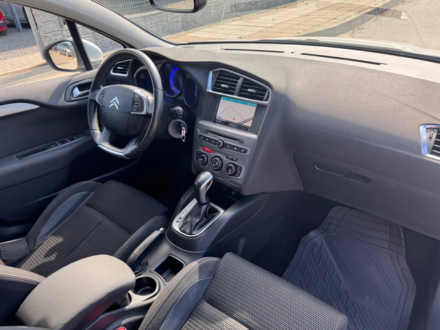 Citroen C4 1.6HDI 120кс* Автомат* NAVI* ПЕРФЕКТЕН - автомобили, коли, обяви за нови и употребявани 12