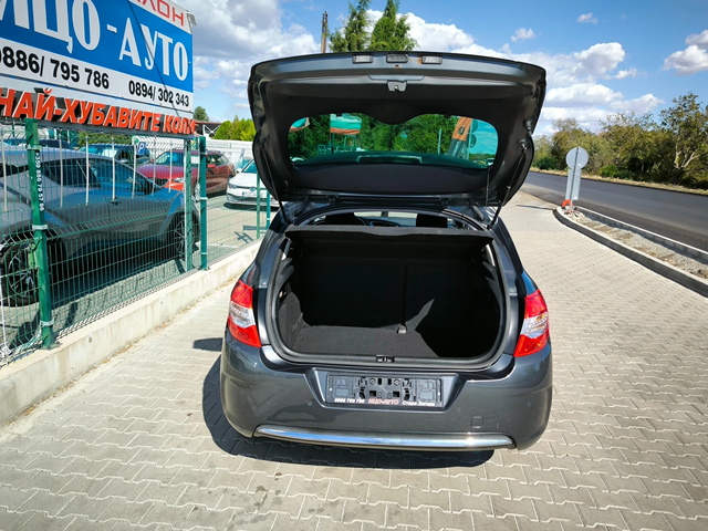 Citroen C4 1, 4i-95k.c. Мотор с ВЕРИГА, FACELiFT, EBPO 5B - автомобили, коли, обяви за нови и употребявани 13